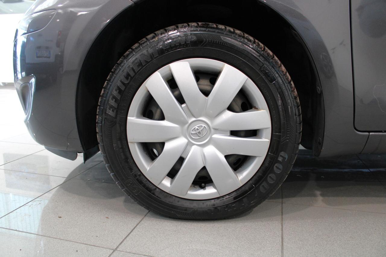 TOYOTA Yaris 1.0 benz. Now - 2010