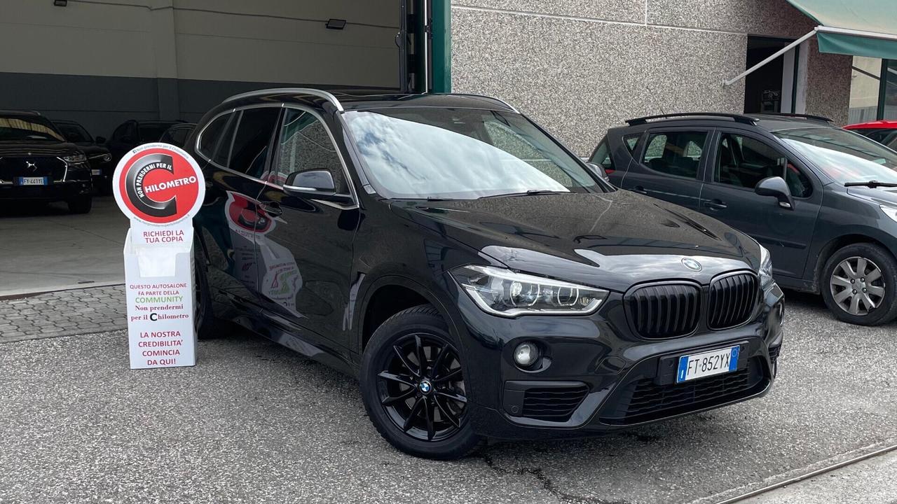 Bmw X1 xDrive20d Advantage TOTAL BLACK TETTO PANORAMICO PELLE