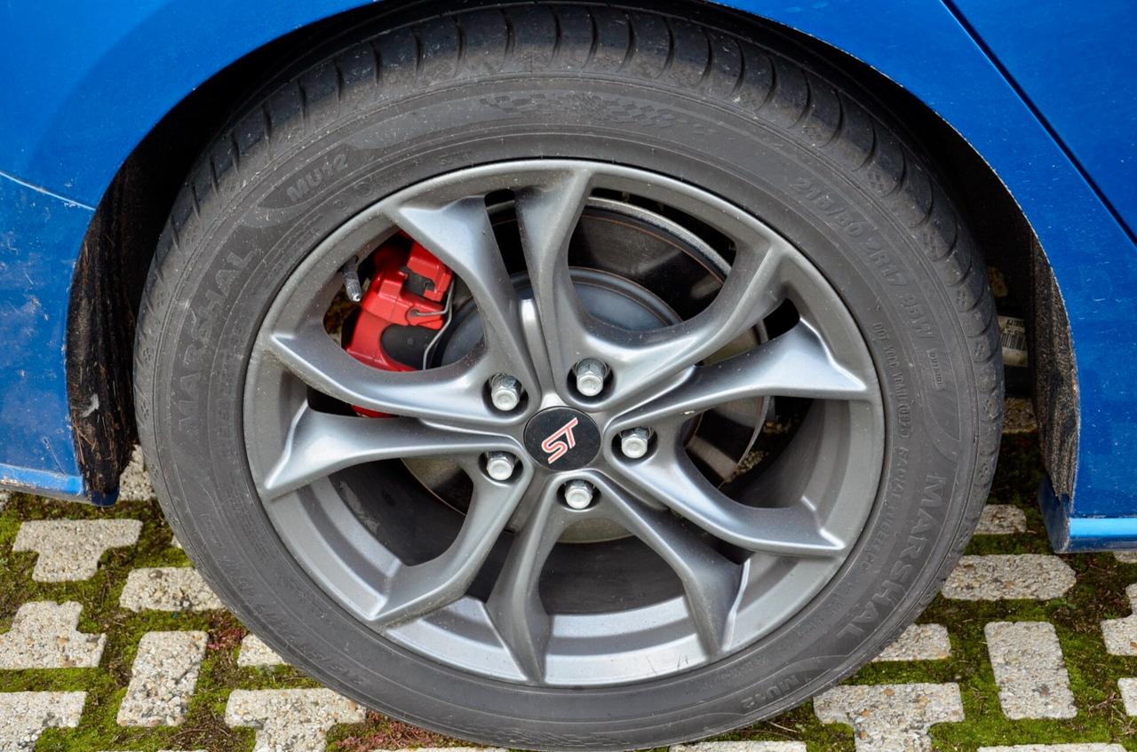 FORD FOCUS SW 1.0 SCOBOOST ST-LINE CO-PILOT 125cv AUTO, SERVICE CERTIFICATI, UFF ITALIANA, EURO 6D, FARI FULL LED, RETROCAMERA, NAVI, PERMUTE