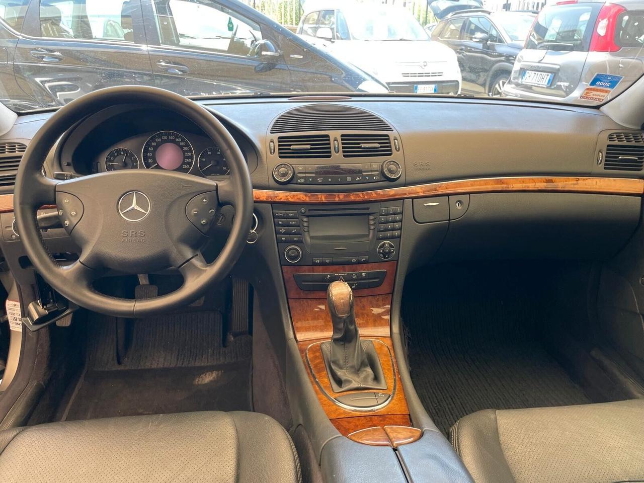 MERCEDES E220 2.1 DIESEL - TETTO PANORAMICO