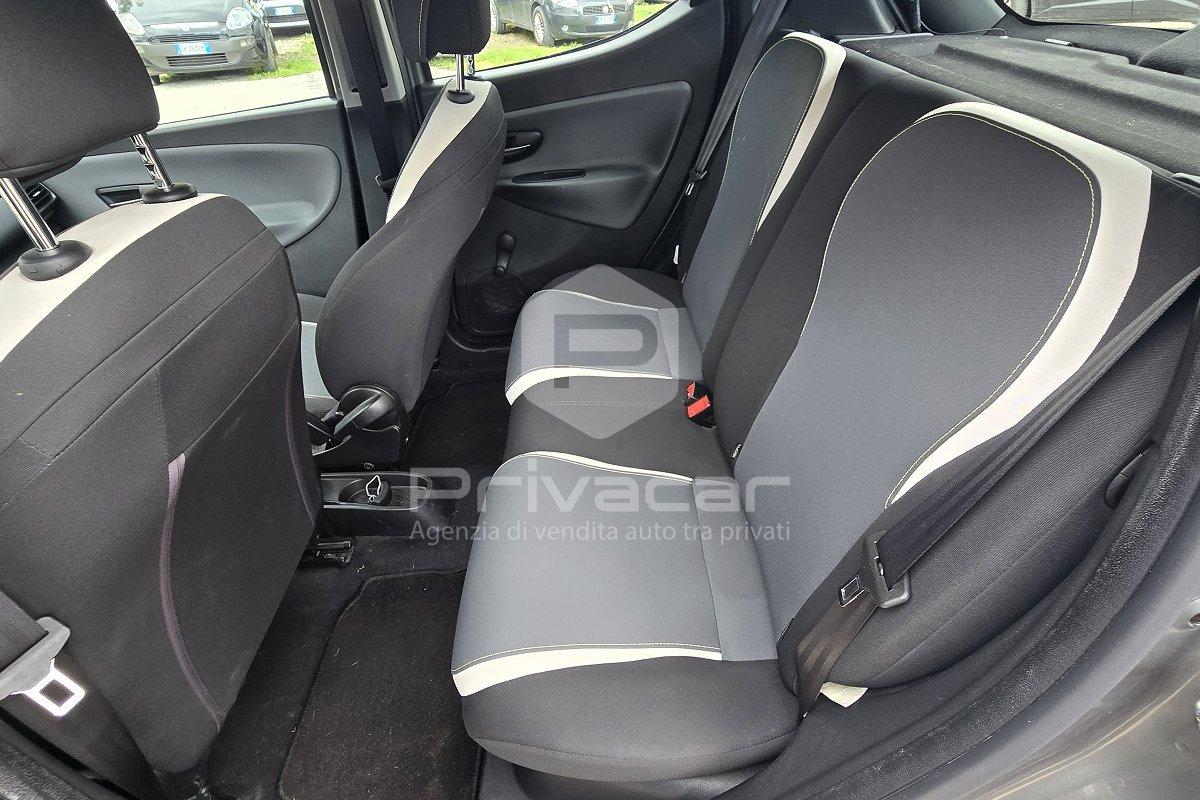 LANCIA Ypsilon 1.2 69 CV 5 porte Silver