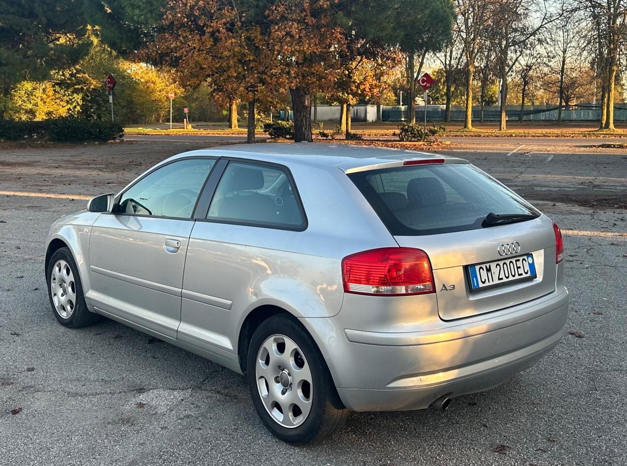 Audi A3 1.6 Attraction