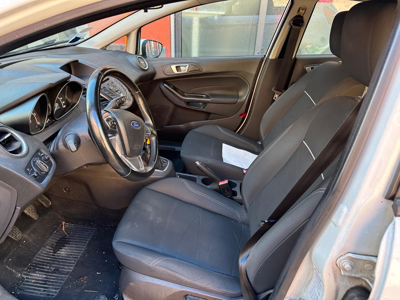 Ford Fiesta 1.5 TDCi 75CV 5 porte Black & White Edition