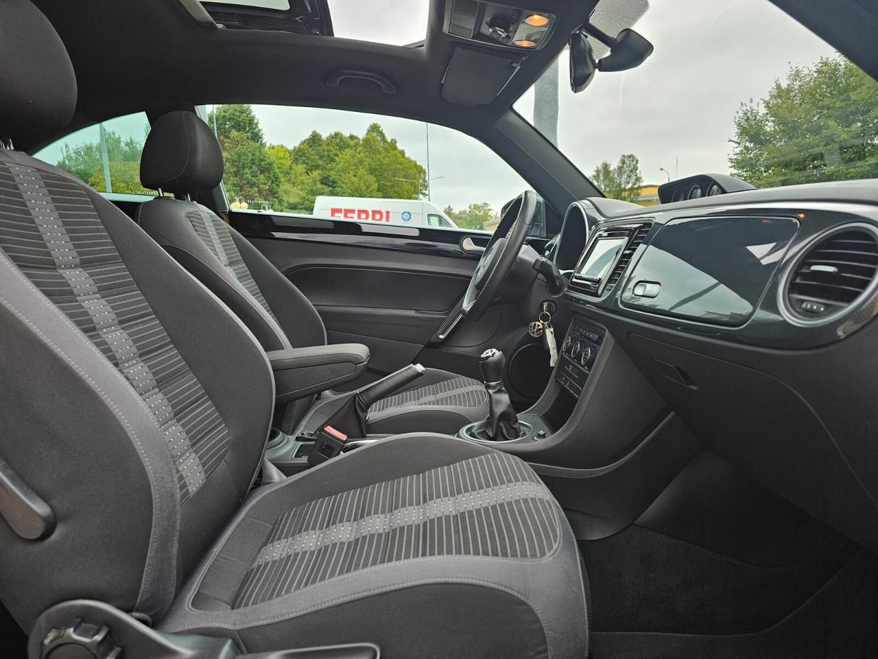 Volkswagen Maggiolino 2.0 TDI 140cv Sport*Bi-Xeno*Tetto*Pdc*18