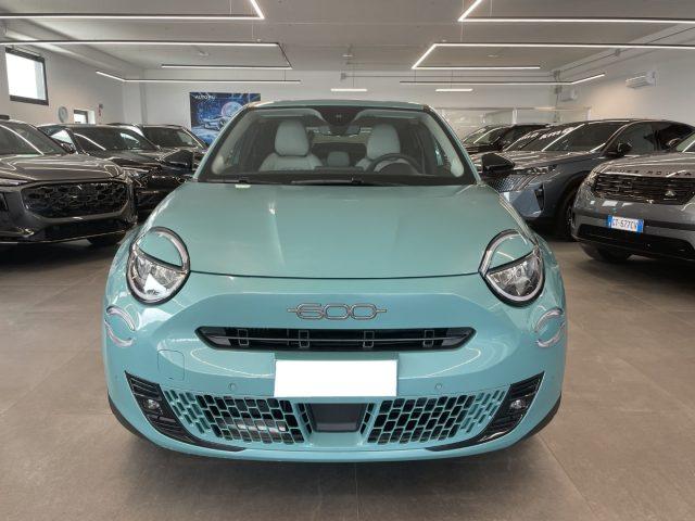 FIAT 600 1.2 Hybrid 110 CV DCT MHEV La Prima