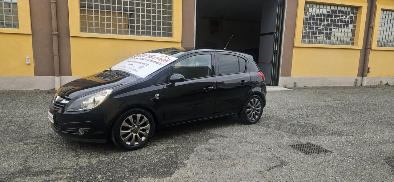 Opel Corsa 1.2 5 porte Club b/ GPL PROSSIMO RINNOVO 2031-AUTO PER NEOPATENTATI