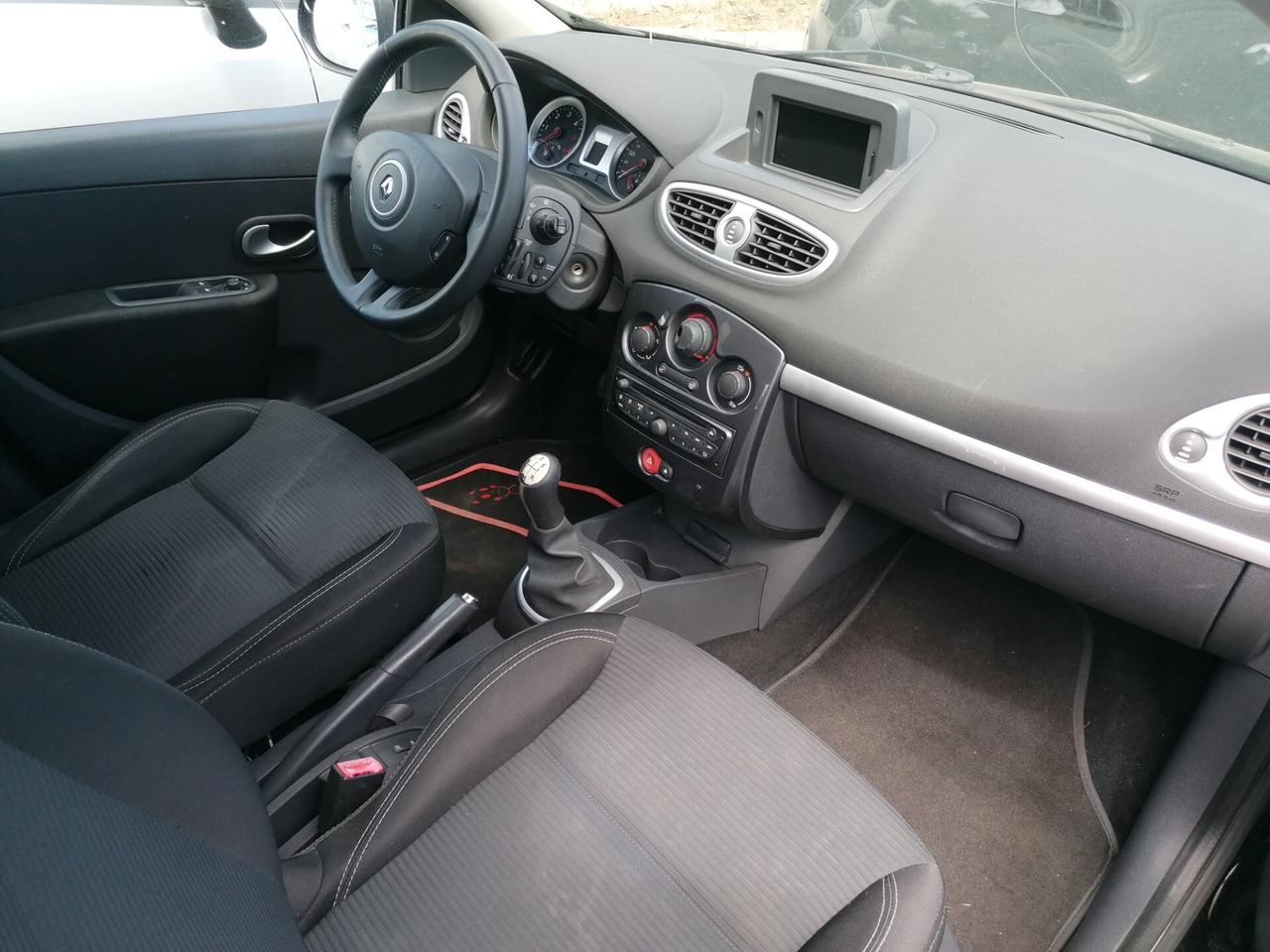 Renault Clio 1.5 dCi 75CV Dynamique 2012