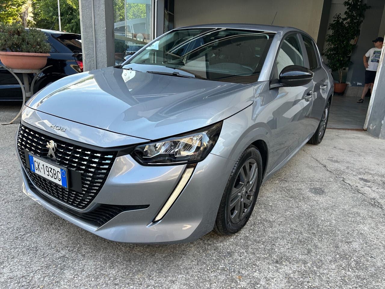 Peugeot 208 PureTech 75 “ PARI AL NUOVO 40.000 KM”
