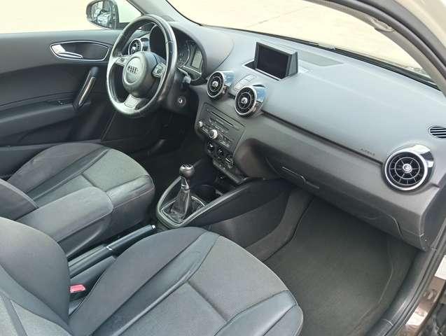 Audi A1 3p 1.6 tdi Ambition 105cv MANUALE S-LINE