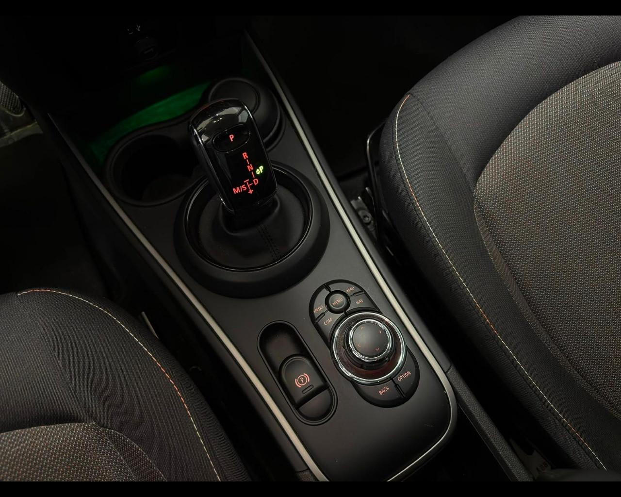 MINI Mini Countrym.(F60) - Mini 1.5 Cooper Classic Countryman