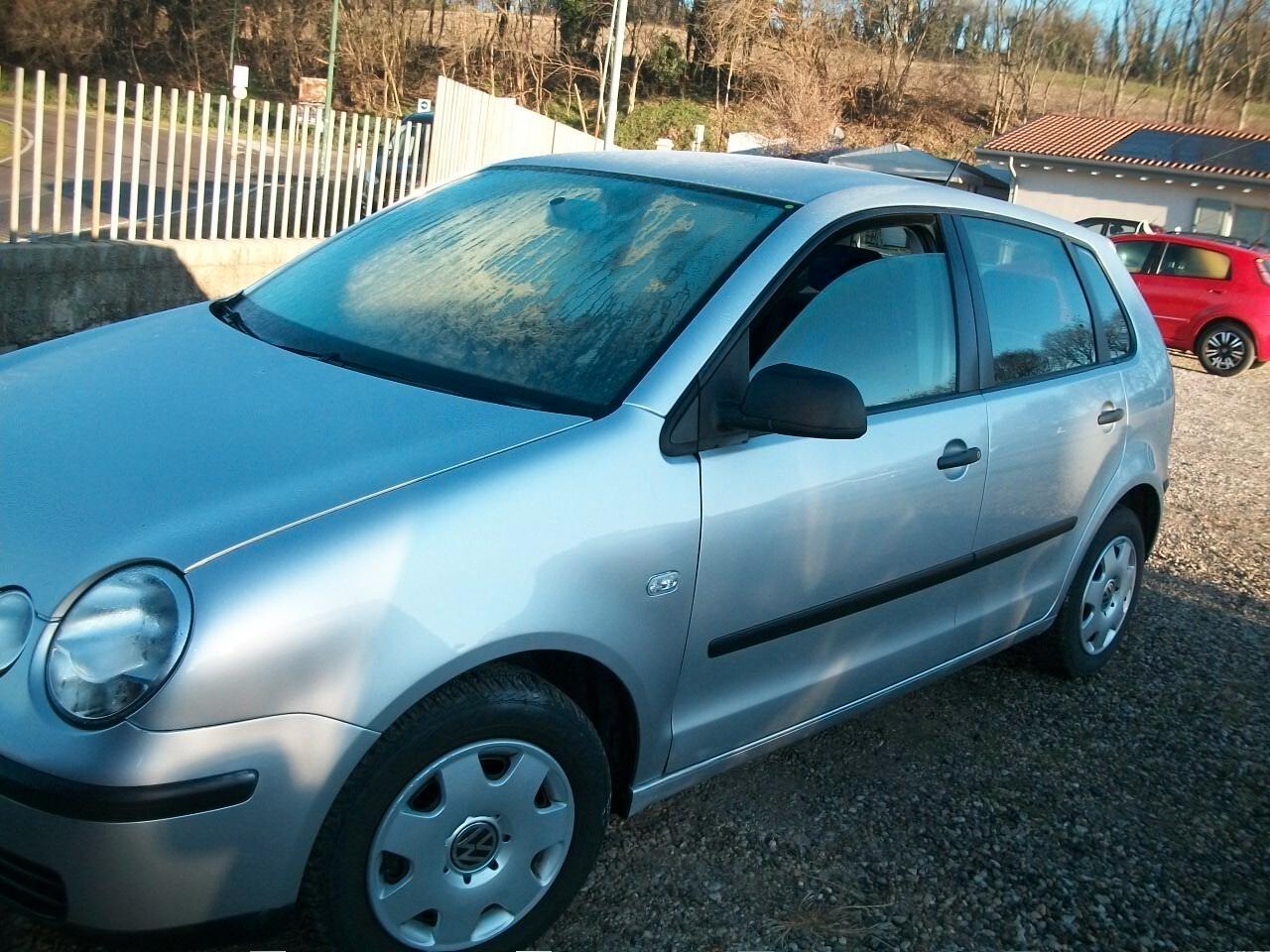 Volkswagen Polo 1.2 12V 5p. Trendline SI NUOVI PATENTATI EURO 04 BENZINA KM 148100 GARANZIA UN ANNO