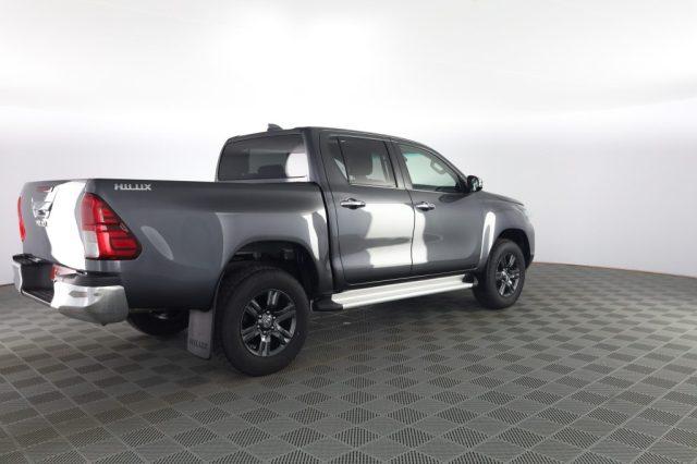 TOYOTA Hilux Hilux 2.4 D-4D A/T 4WD 4 porte Double Cab Lounge