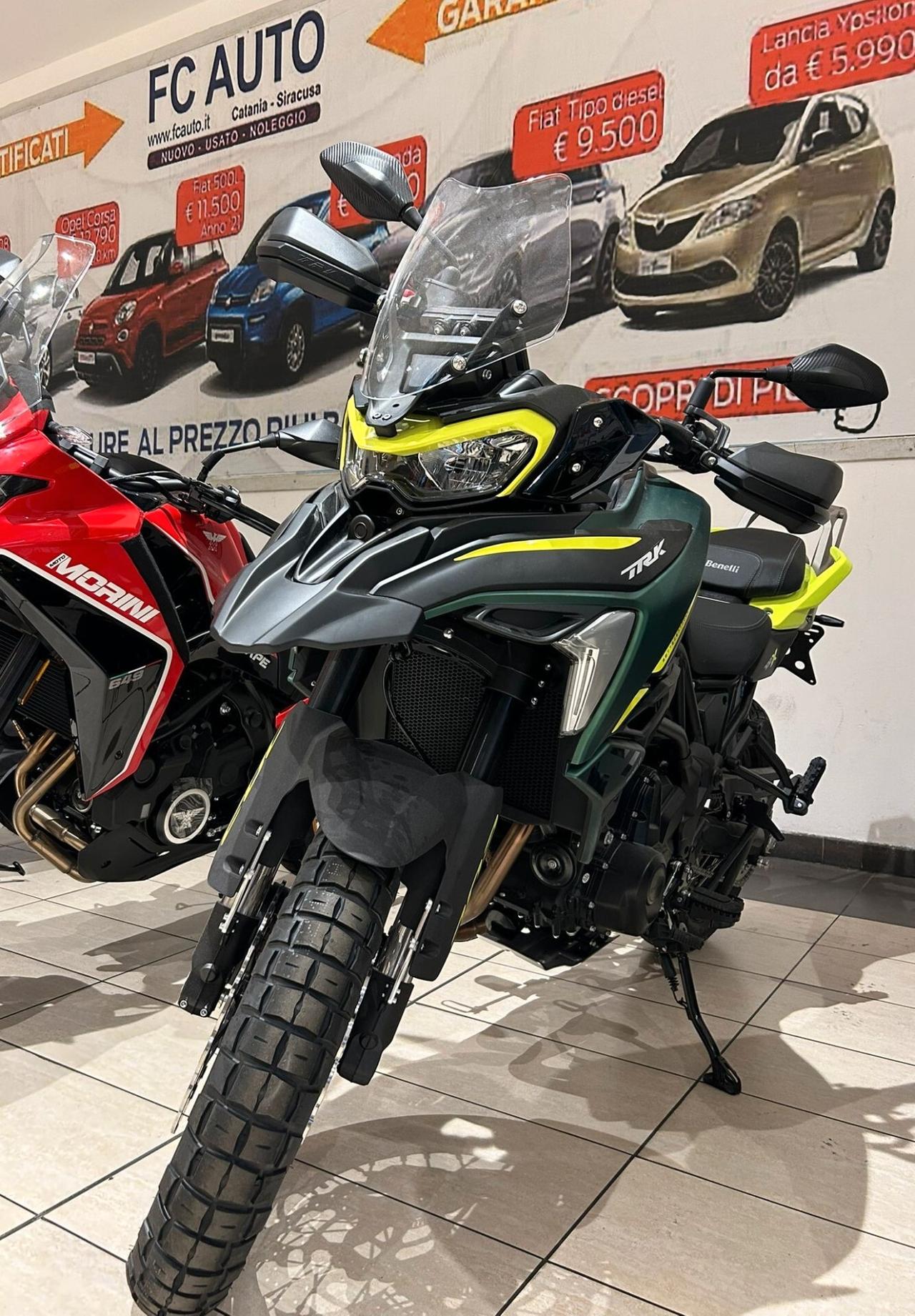 Benelli TRK 702 X - CI TROVIAMO AL CENTRO COMMERCIALE KATANE' -