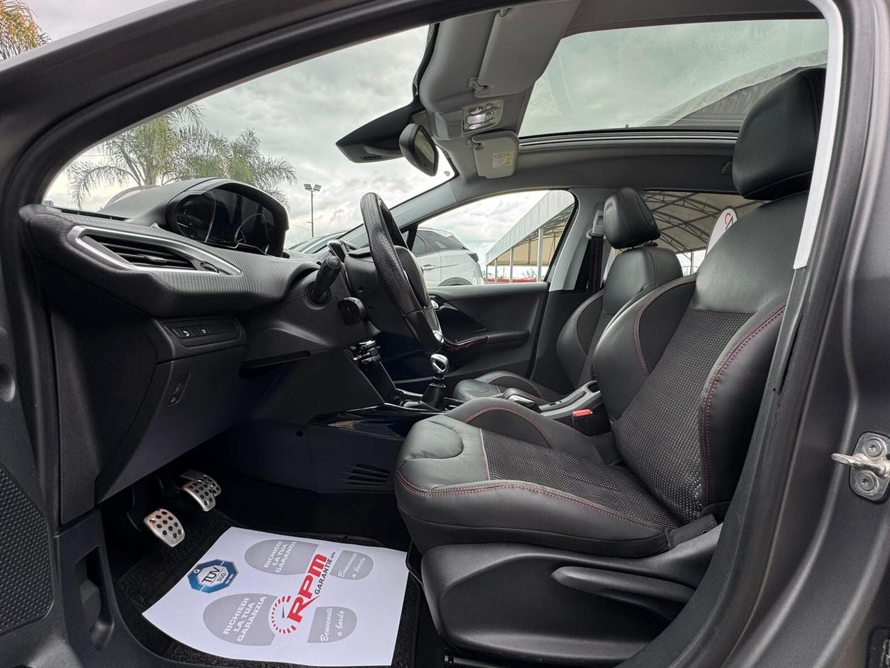 Peugeot 2008 BlueHDi 120 S&S Black Matt