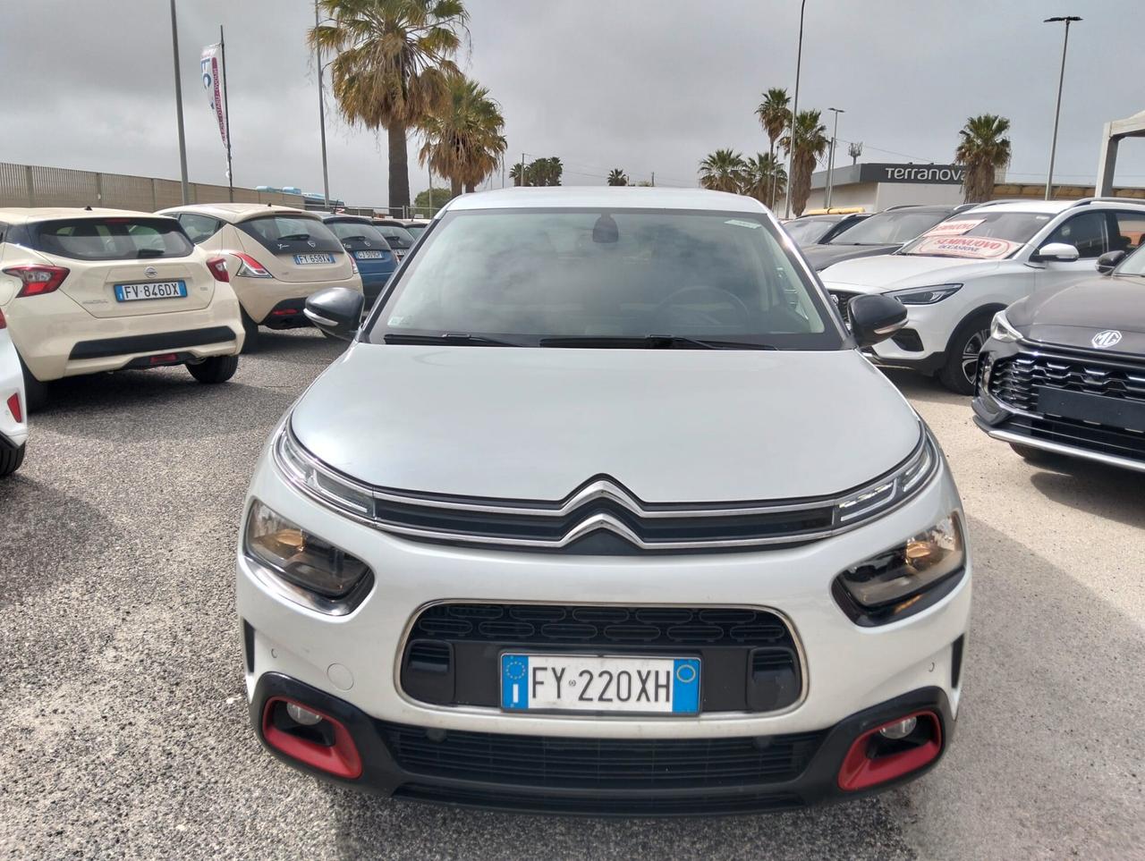 Citroen C4 Cactus BlueHDi 100 S&S Shine Pack