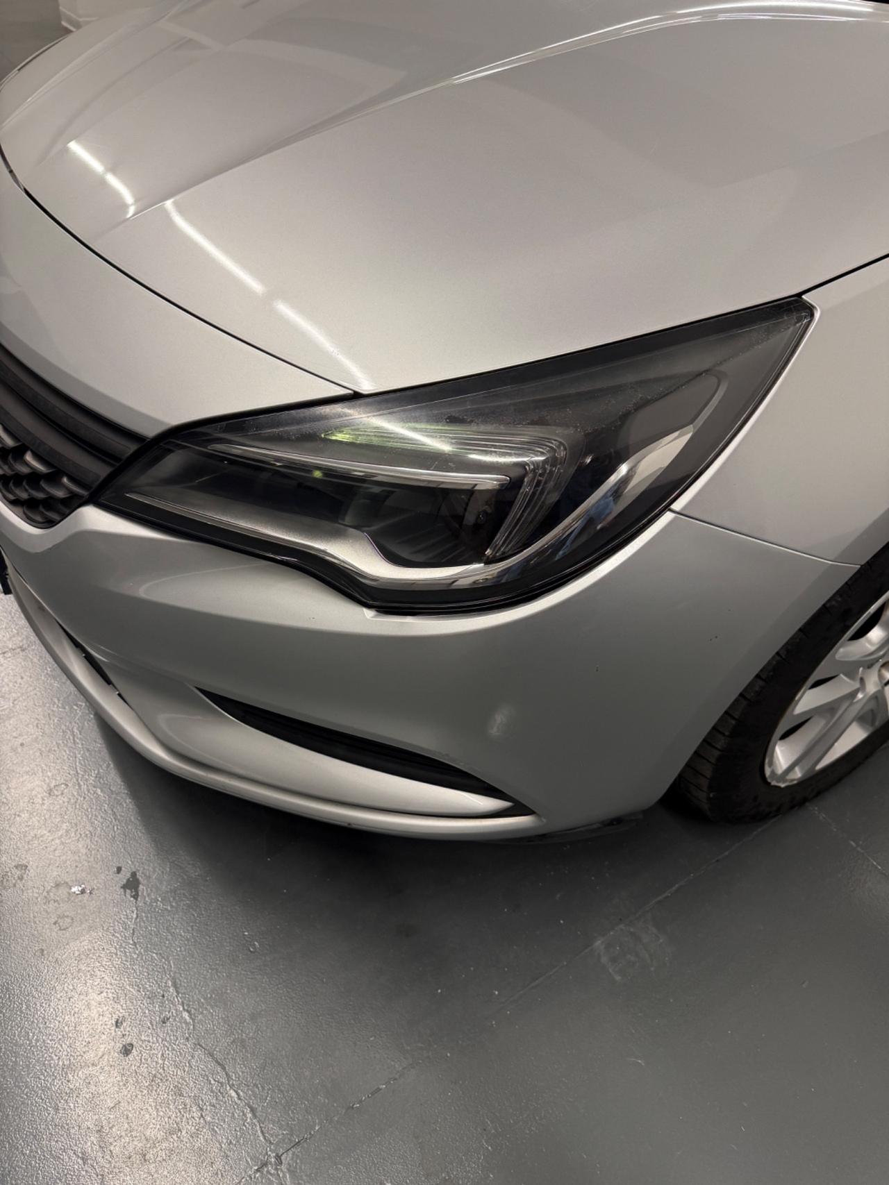 Opel Astra 1.4 Turbo 140CV 4 porte Elective