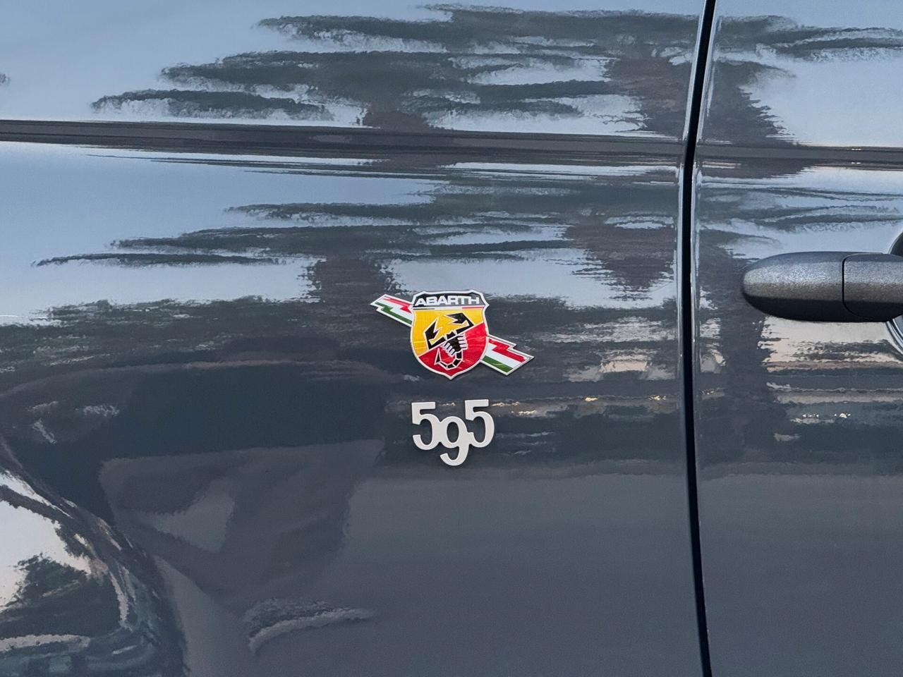 Abarth 595 1.4 T-Jet Competizione 180CV MTA SABELT