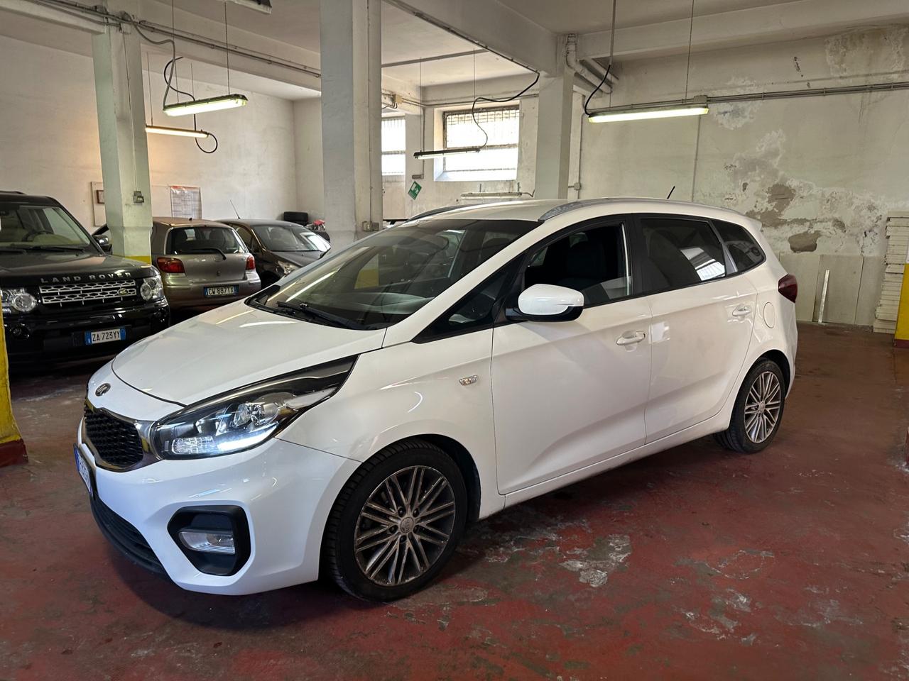 Kia Carens 1.7 CRDi 141 CV Platinum