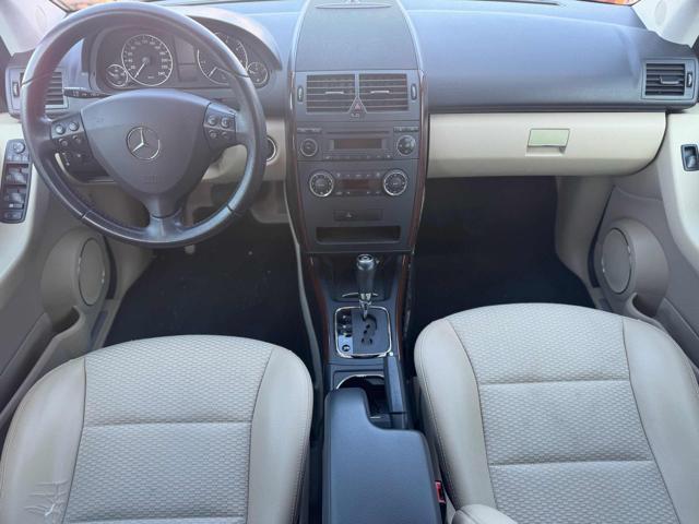 MERCEDES-BENZ A 160 AUTOMATIC Executive