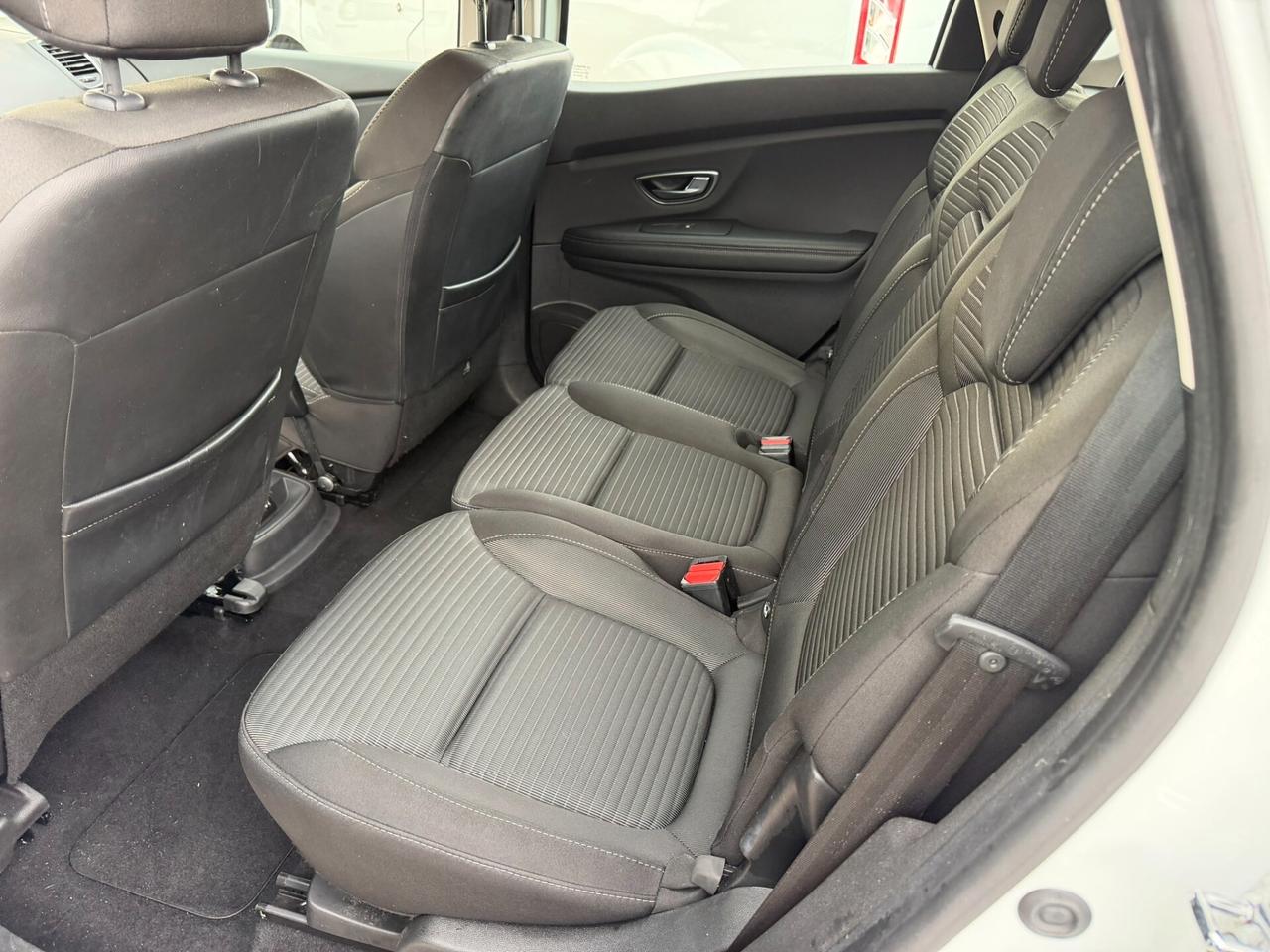 Renault Scenic Scénic dCi 8V 110 CV EDC Energy Intens