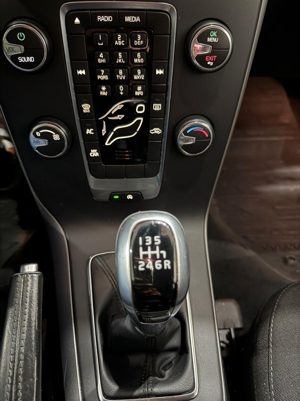Volvo V40 D2 'eco' Momentum