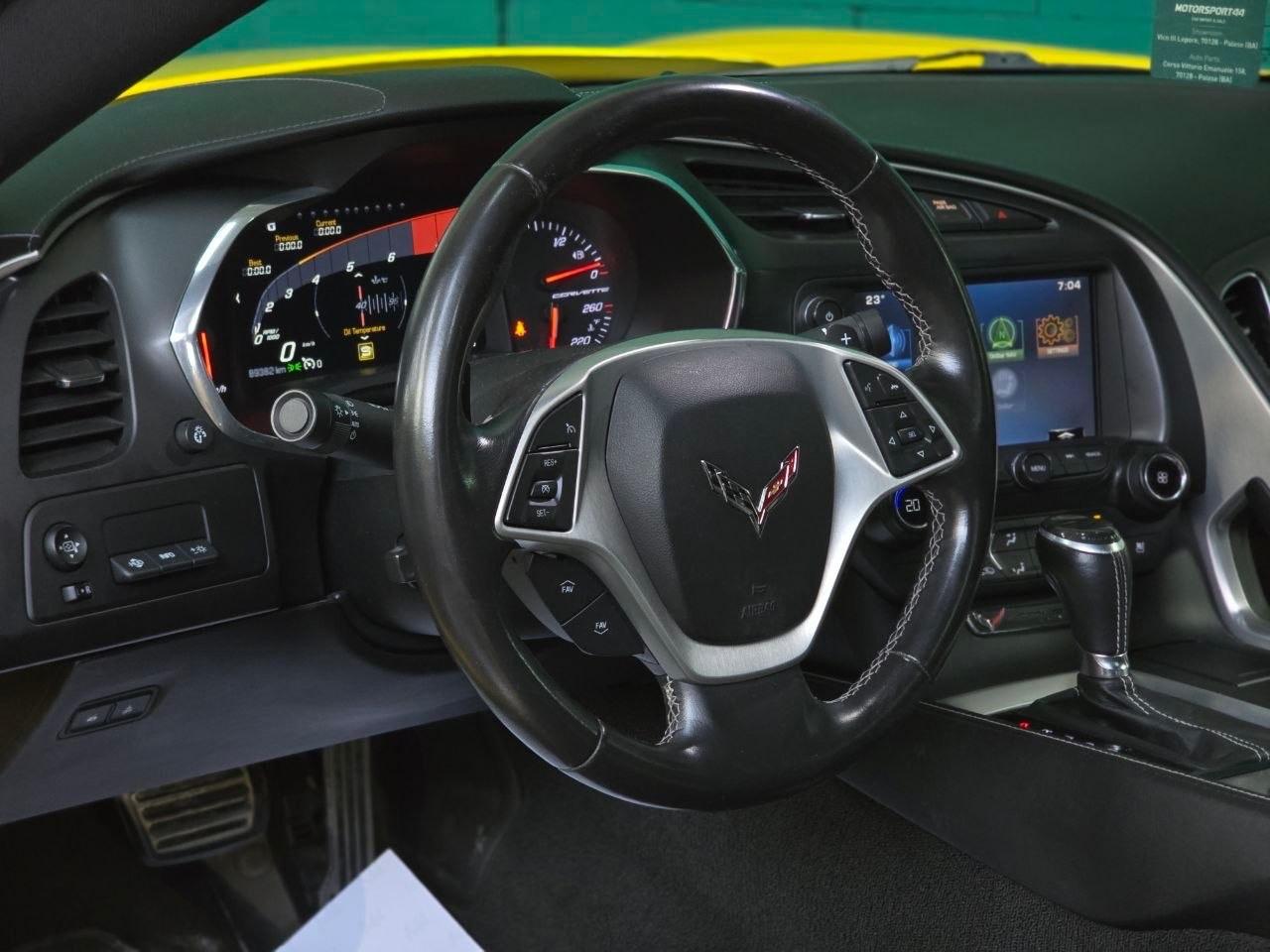 Chevrolet Corvette Stingray 6.2 V8 Z51 2LT