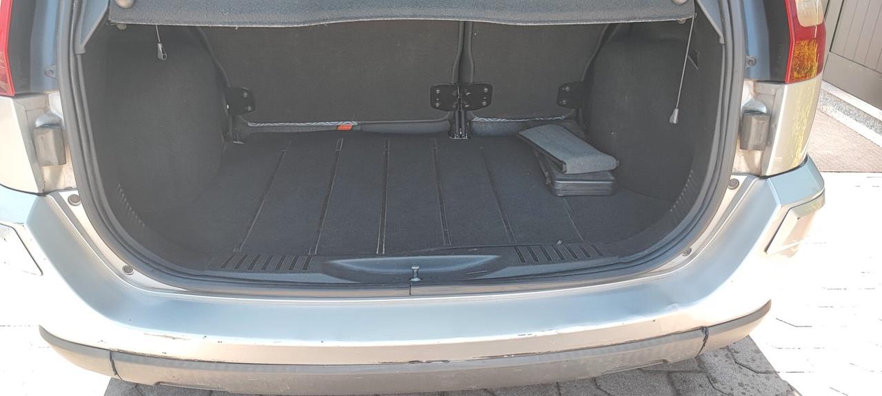 Ford Fusion 1.4 16V 5p. Titanium