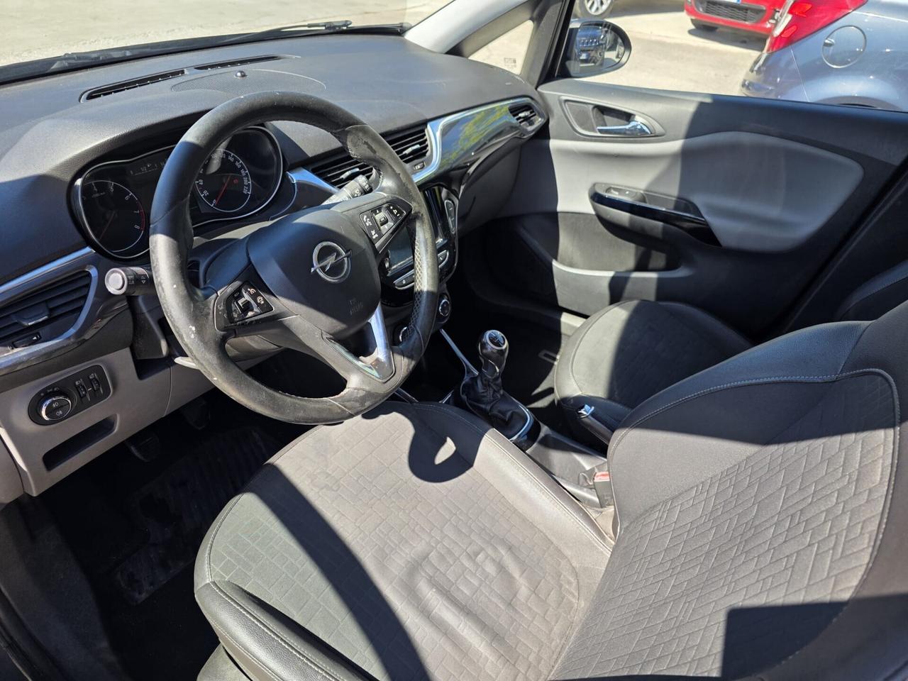 Opel Corsa 1.2 5 porte