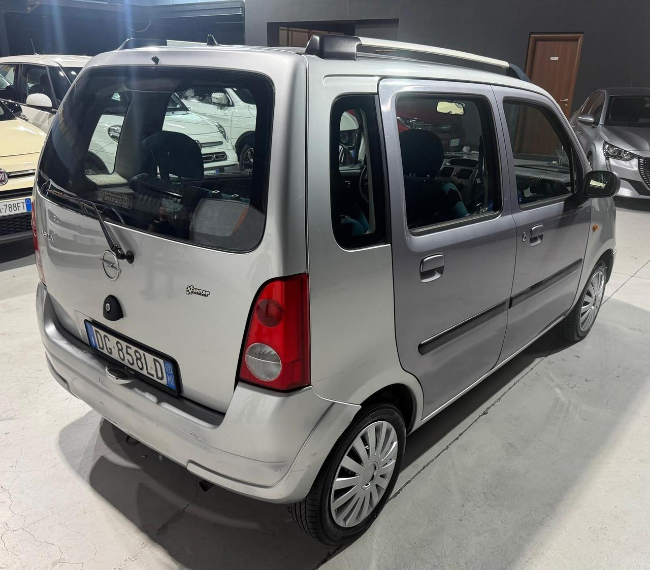 Opel Agila 1.0 12v Enjoy (edition) c/abs Bicolor