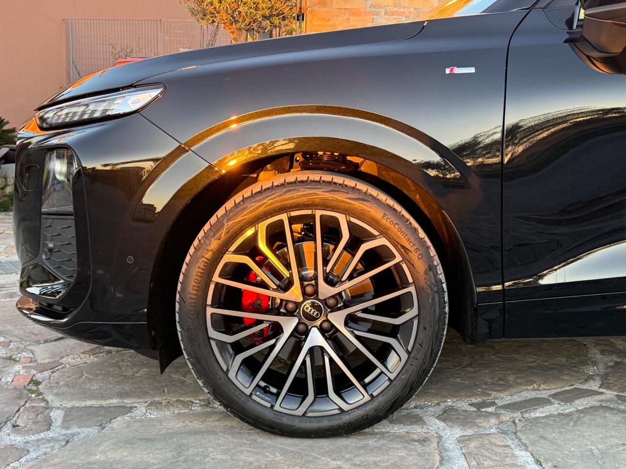 Audi Q3 35 TDI quattro S tronic line Head Up Display Led Pelle Tetto Apribile Navy Camera 360• Matrix