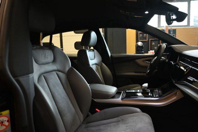AUDI Q8 55 TFSI Q.TIP.SPORT ATT.2XS-LINE BLACKLINE 22"FULL