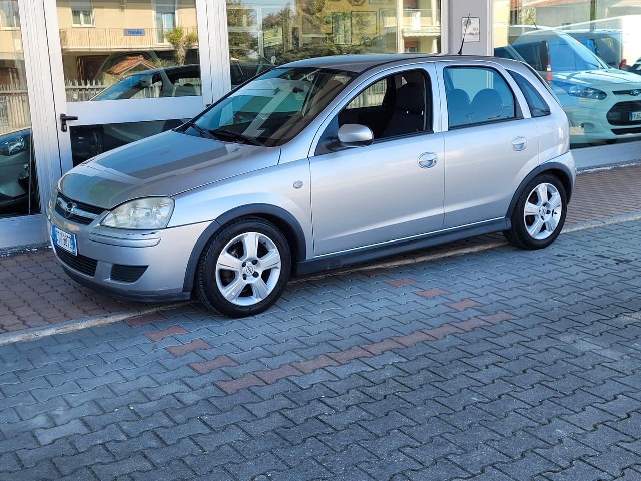 Opel Corsa 1.0i 12V cat 5 porte Club