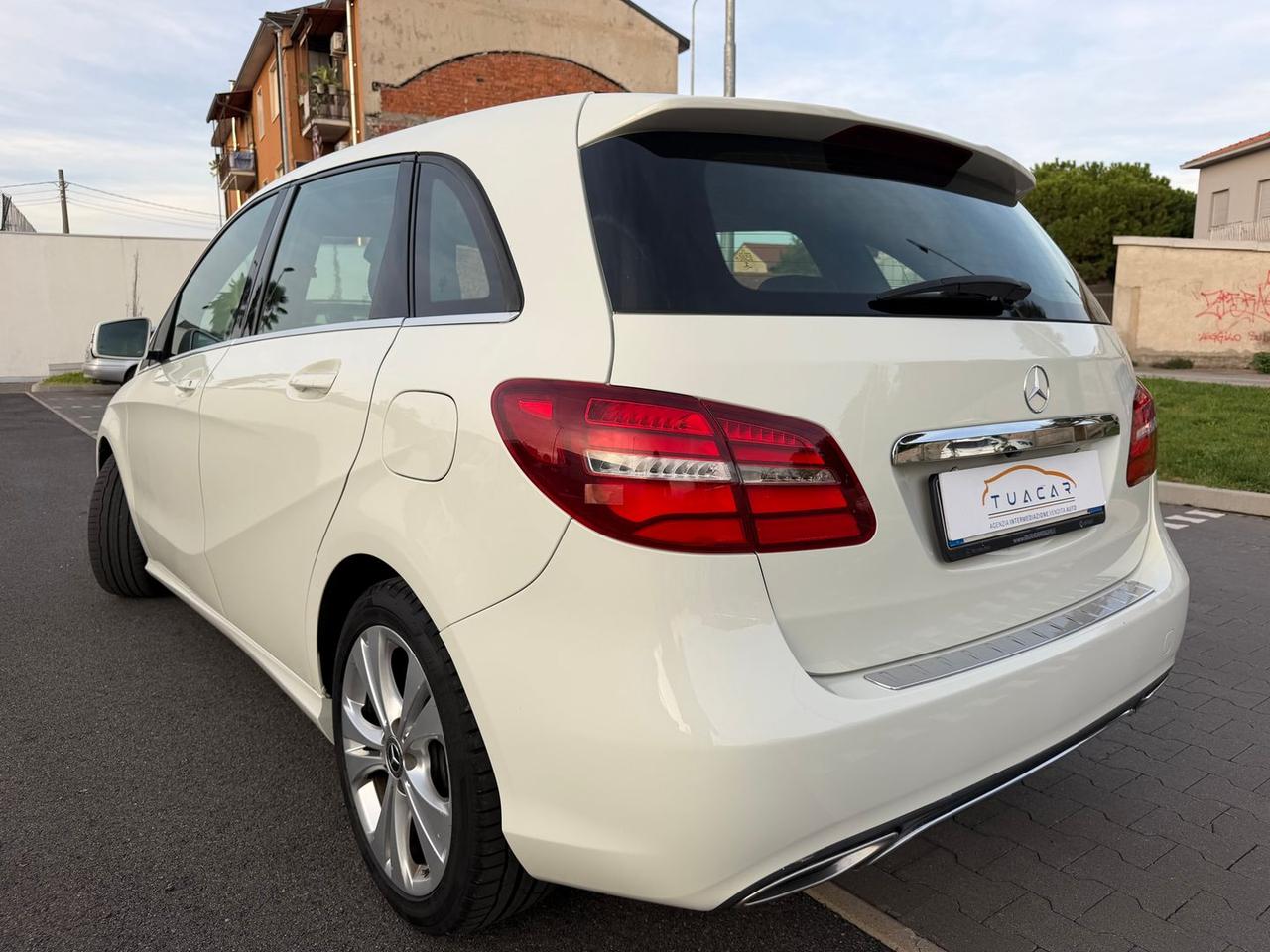 Mercedes-Benz 200 D Sport next #50363
