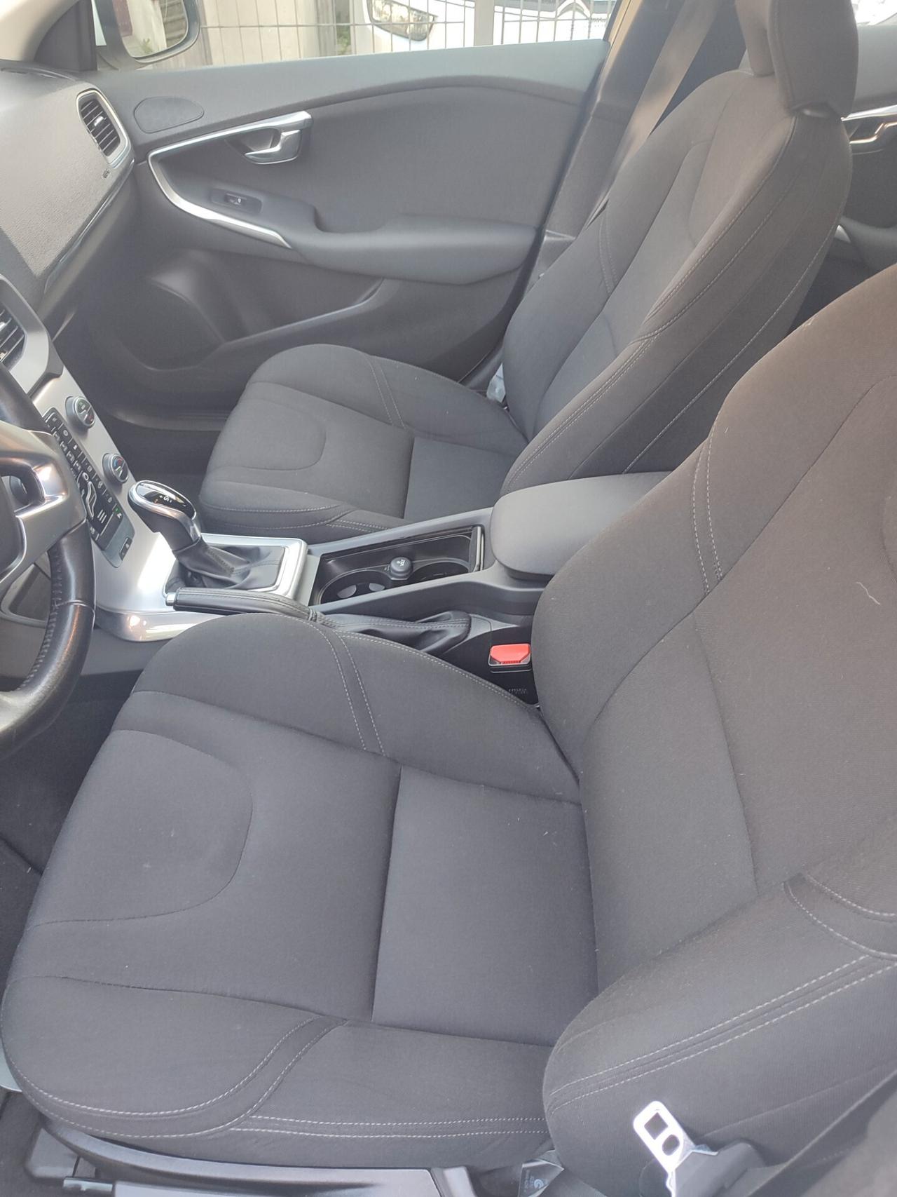 VOLVO V40 DEL 2018 DIESEL EURO6B AUTOMATICA COME NUOVA