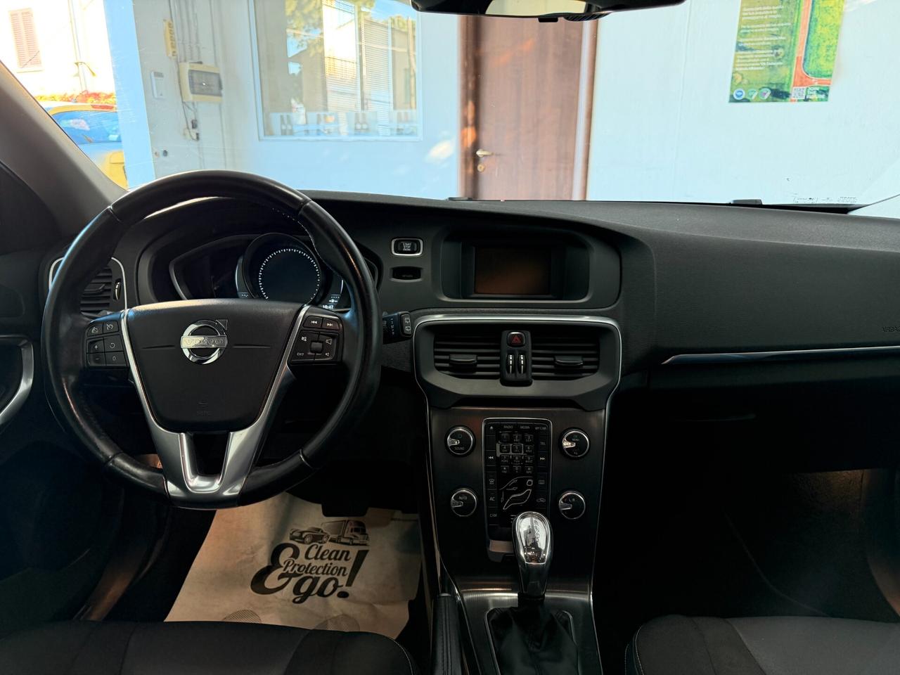 Volvo V40 D2 1.6 Momentum CAMBIO AUTOMATICO