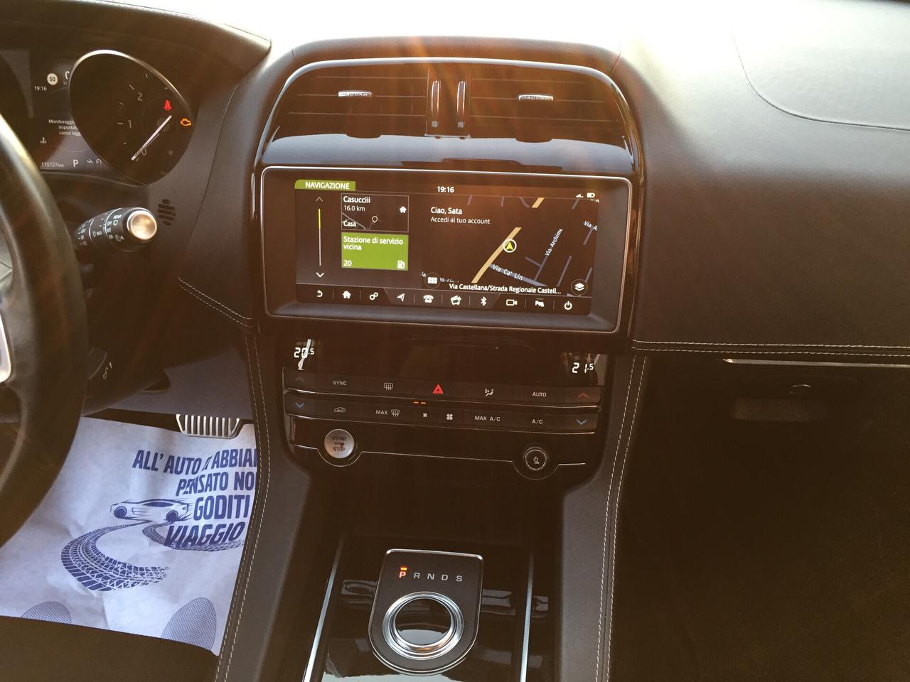 Jaguar F-Pace 2.0 D 180 CV AWD R-Sport