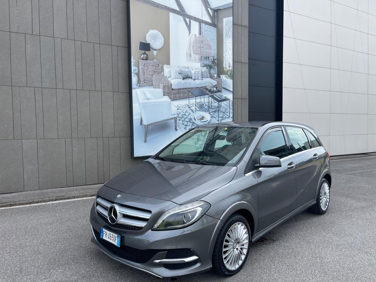Mercedes-benz B 200 B 200 NGD Sport
