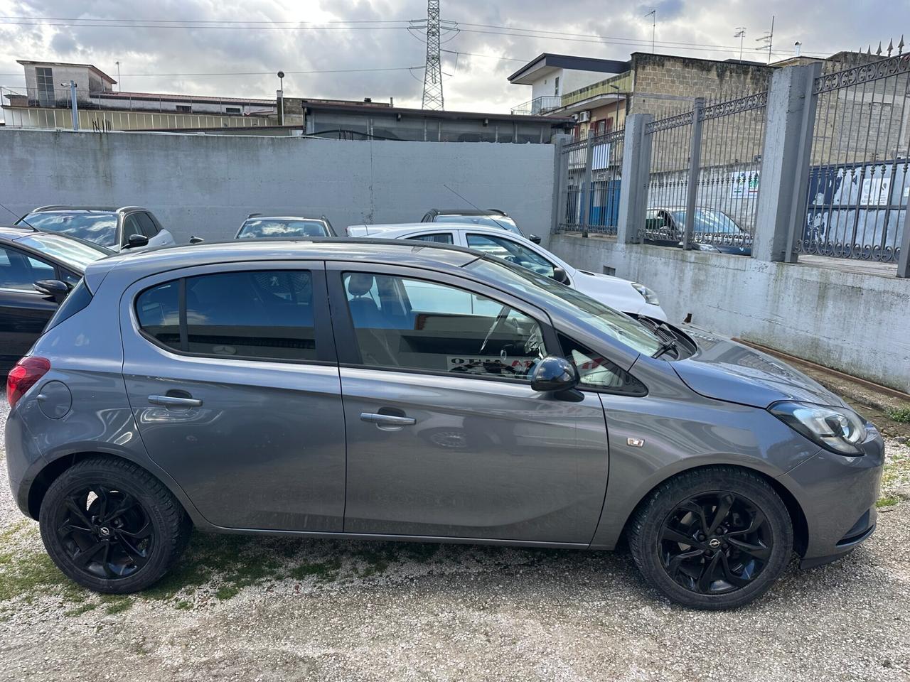 Opel Corsa 1.2 5 porte b-Color Km 128.000