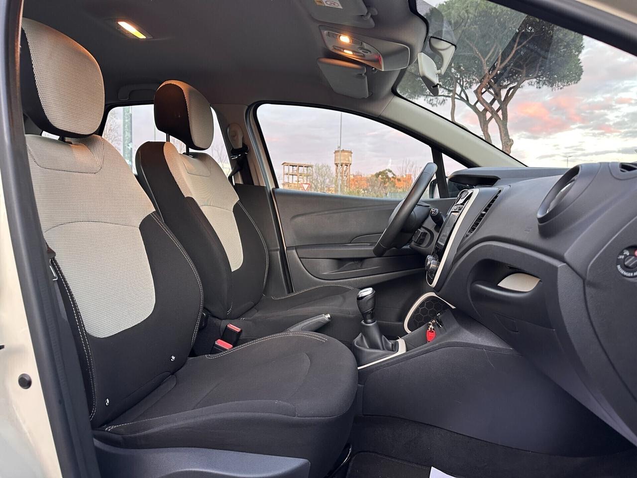 Renault Captur 0.9 TCe 90 CV Euro 6 GARANZIA 12m