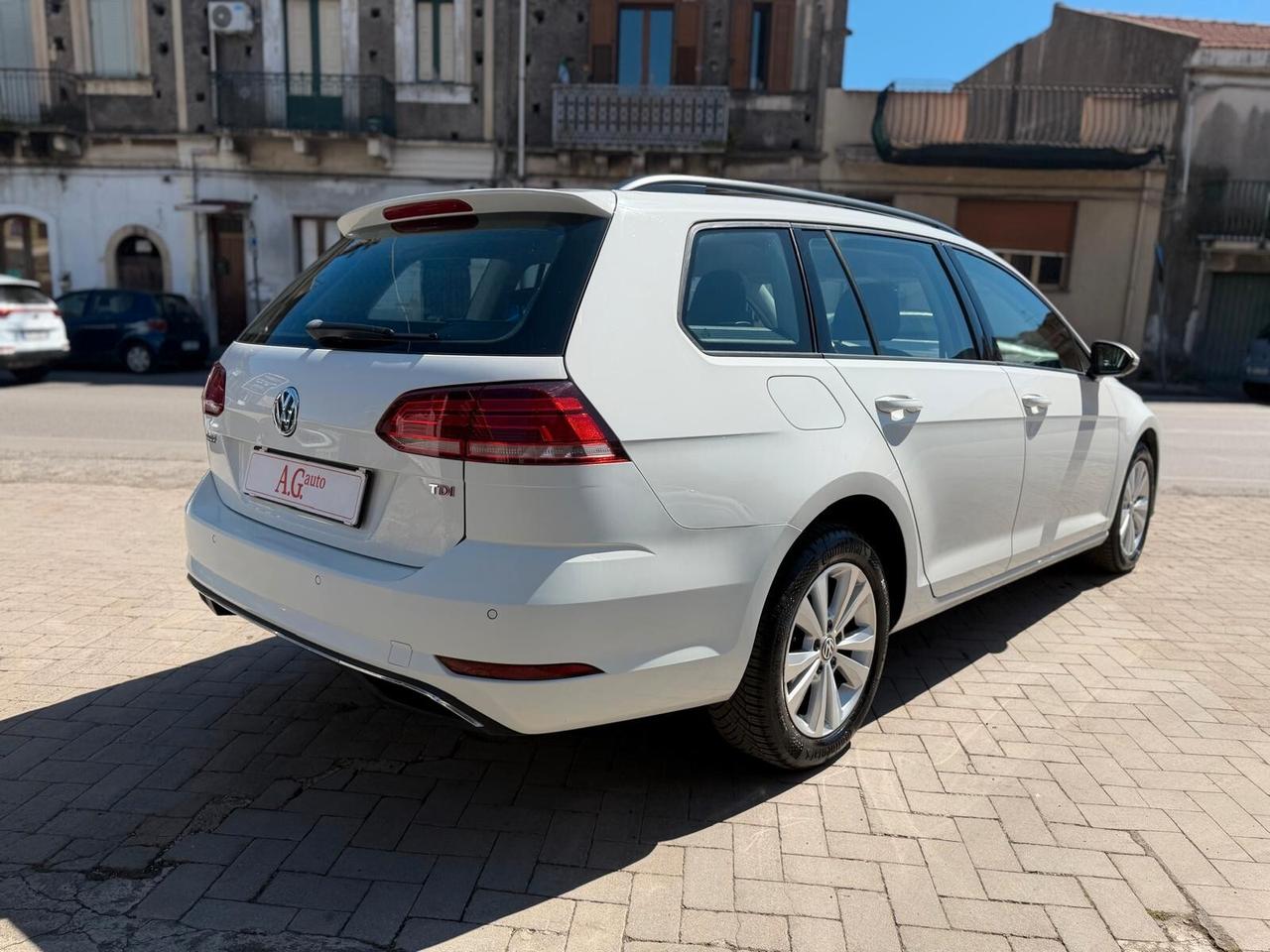 Volkswagen Golf Variant 1.6 TDI 115 CV Business BlueMotion Technology