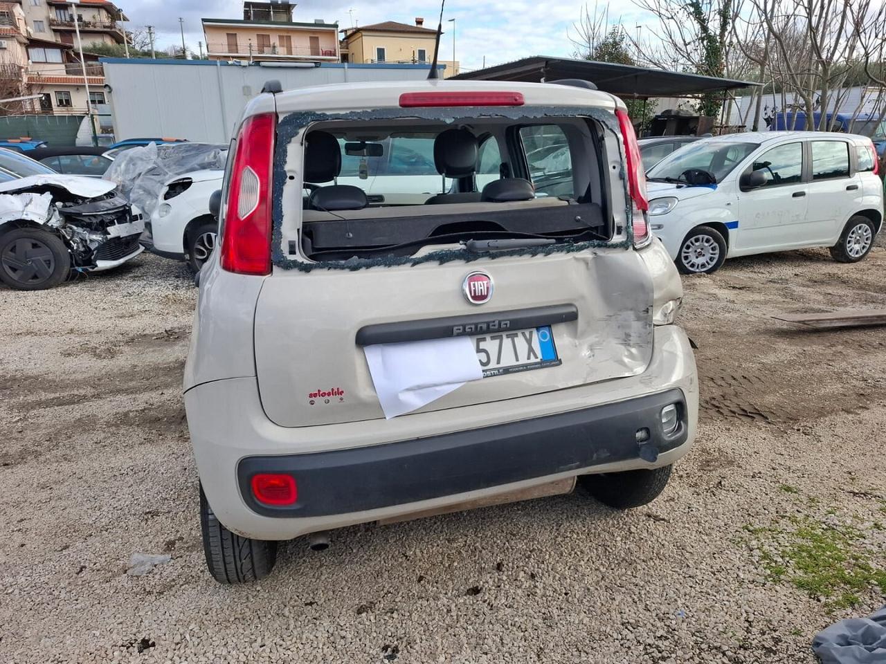 FIAT PANDA 0.9 2015 INCIDENTATA MARCIANTE