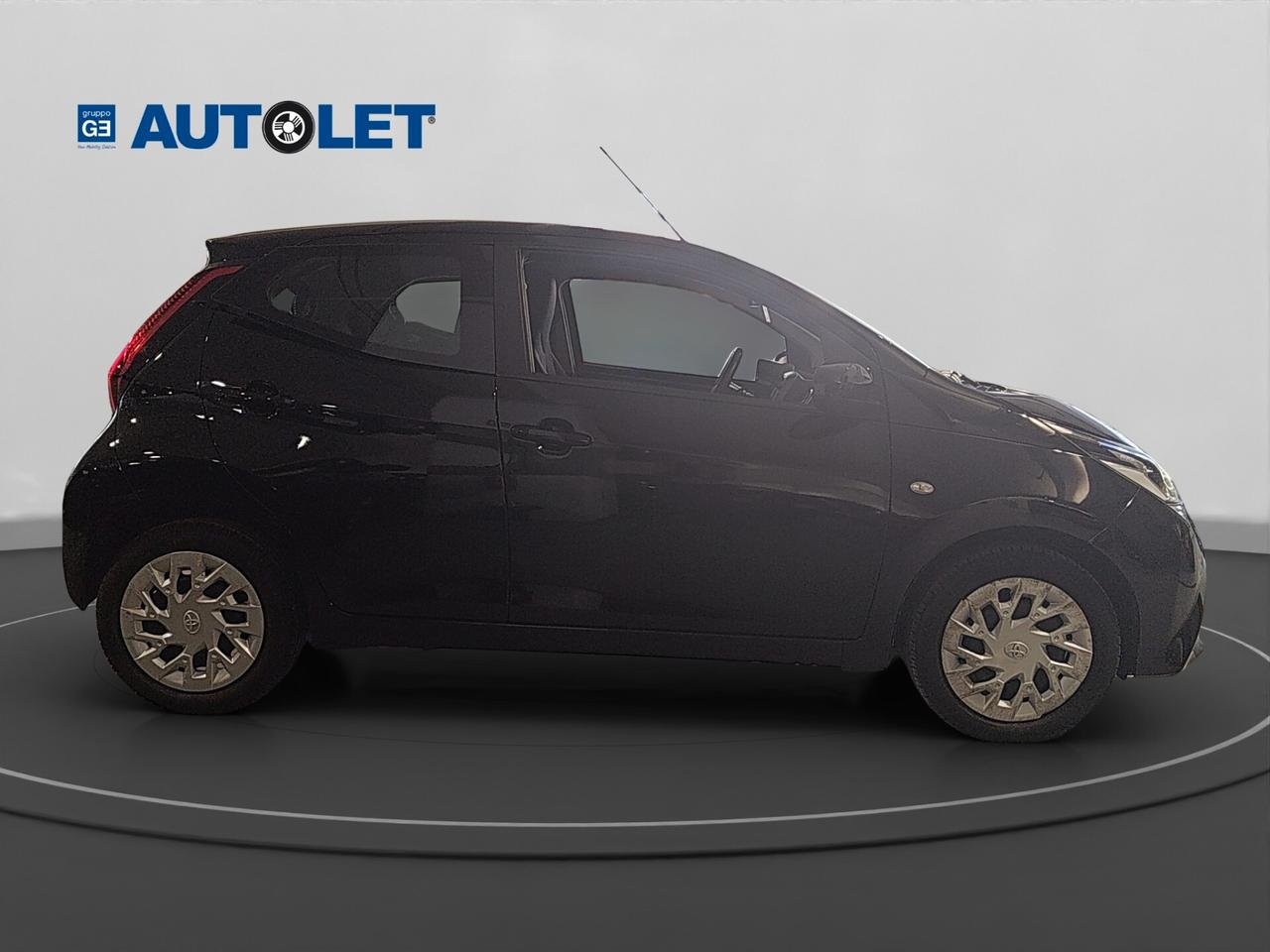 Toyota Aygo Connect 1.0 VVT-i 72 CV 5 porte x-play MMT