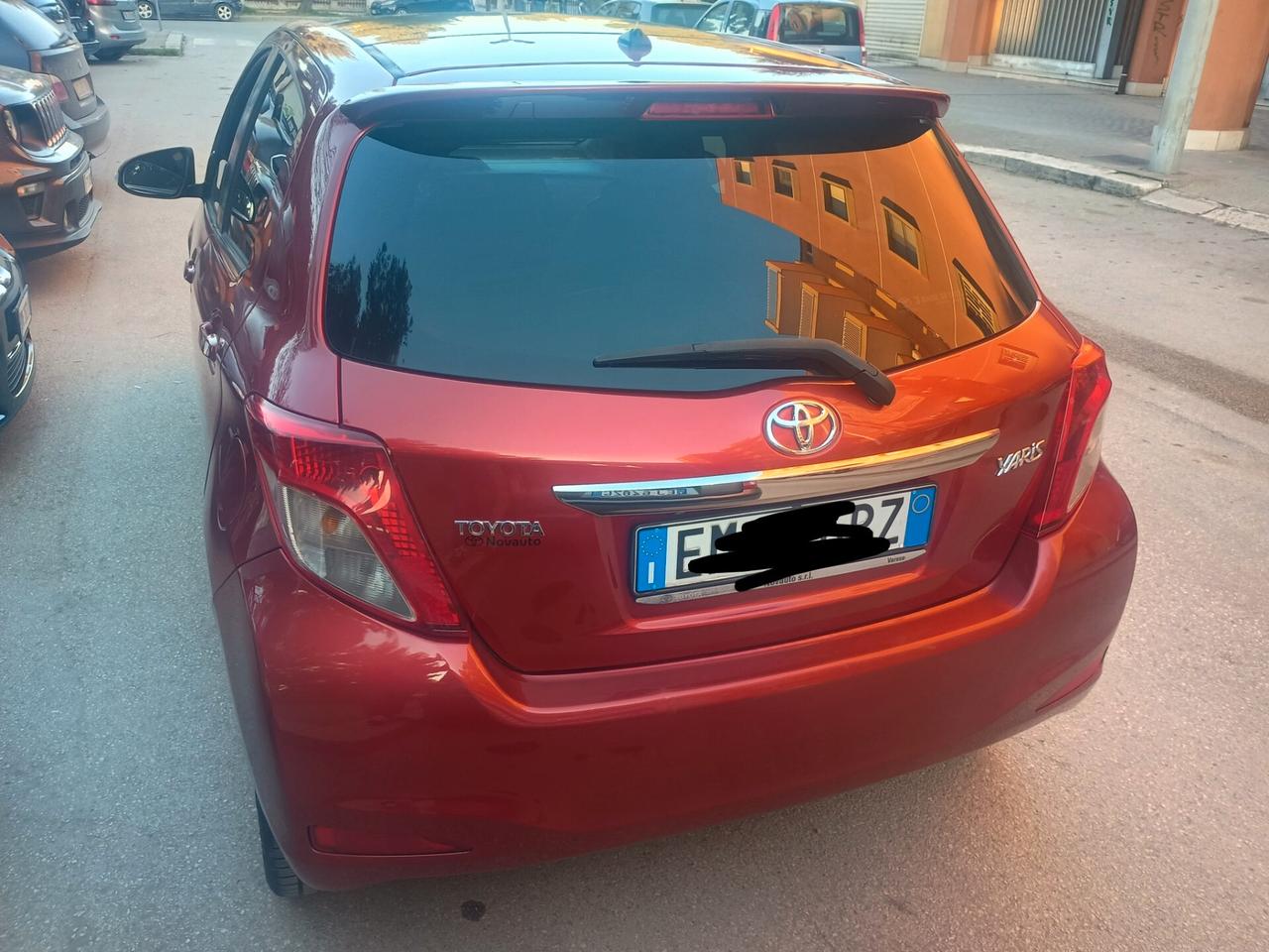 Toyota Yaris 1.4 D-4D 5 porte Lounge