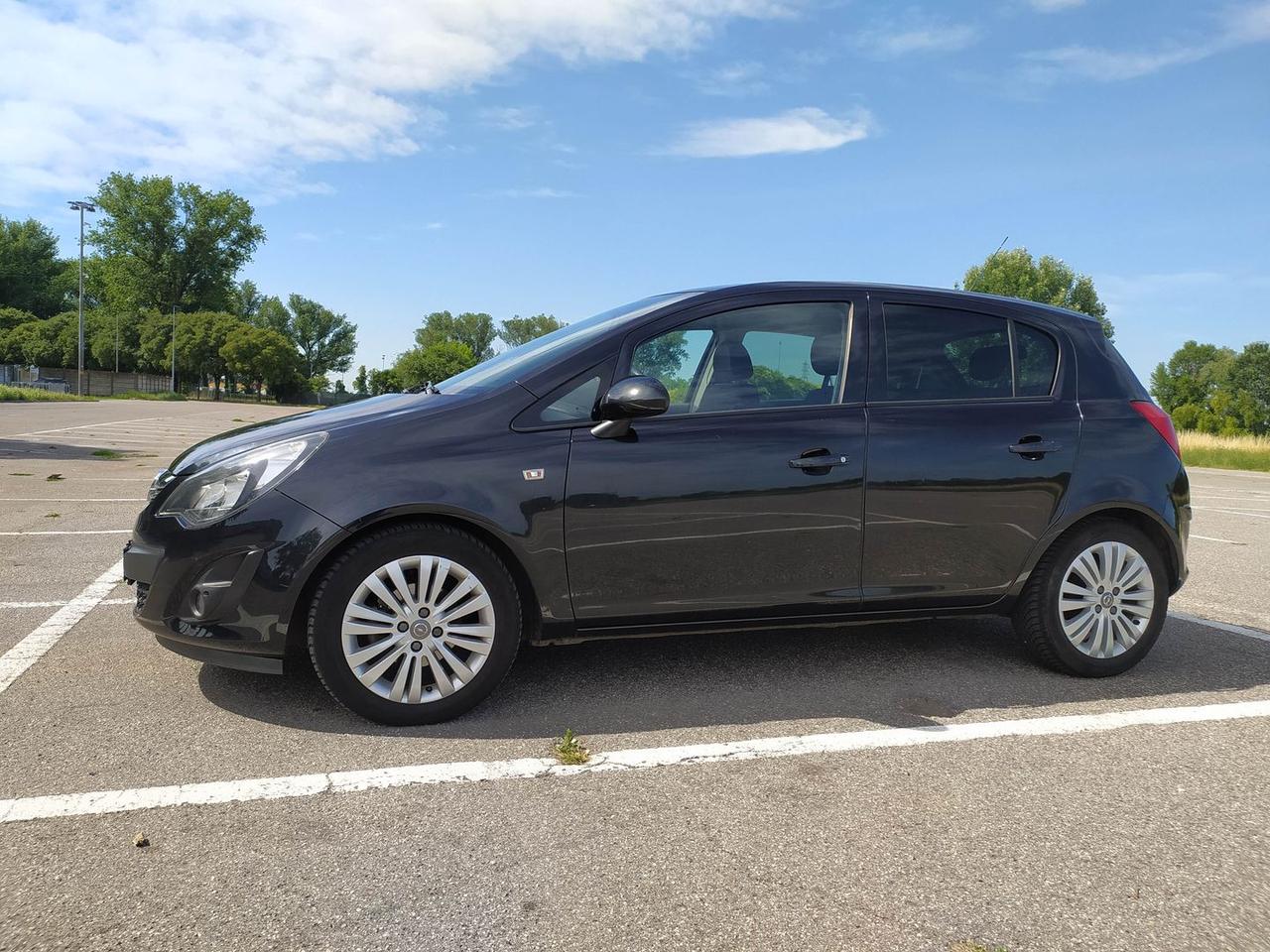Opel Corsa Cosmo 1.2 #11303