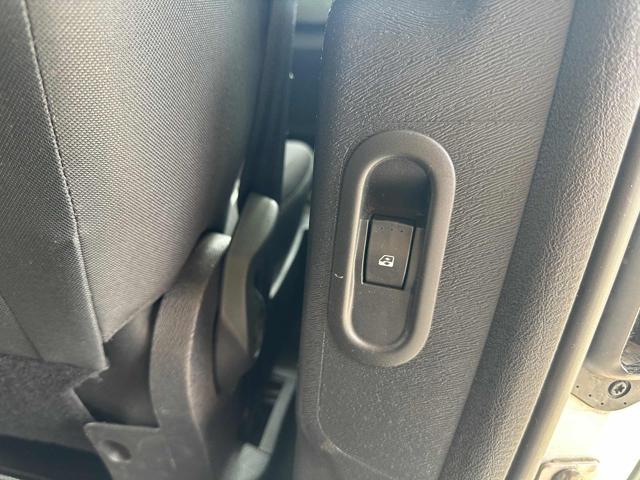 RENAULT Kangoo BENZINA/GPL 5 POSTI CAMBIO AUTOMATICO NAVIGATORE