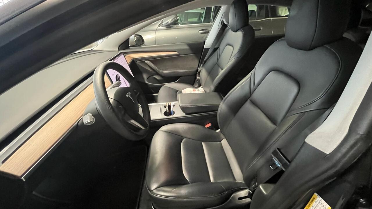 Tesla Model 3 RWD