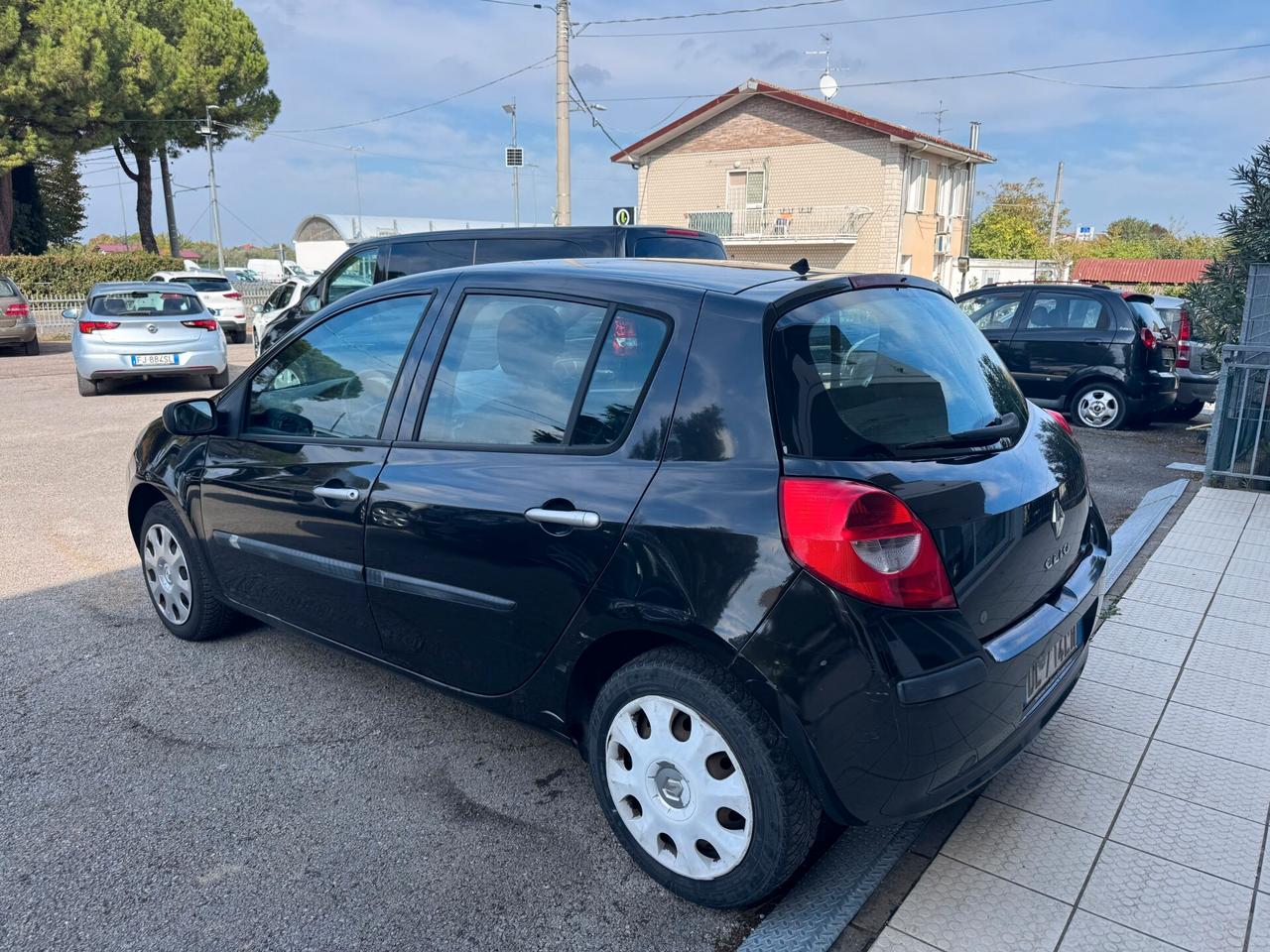 Renault Clio 1.2 16V 5 porte Le Iene