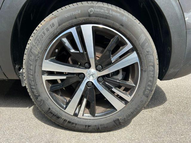 PEUGEOT 5008 PureTech Turbo 130 GT