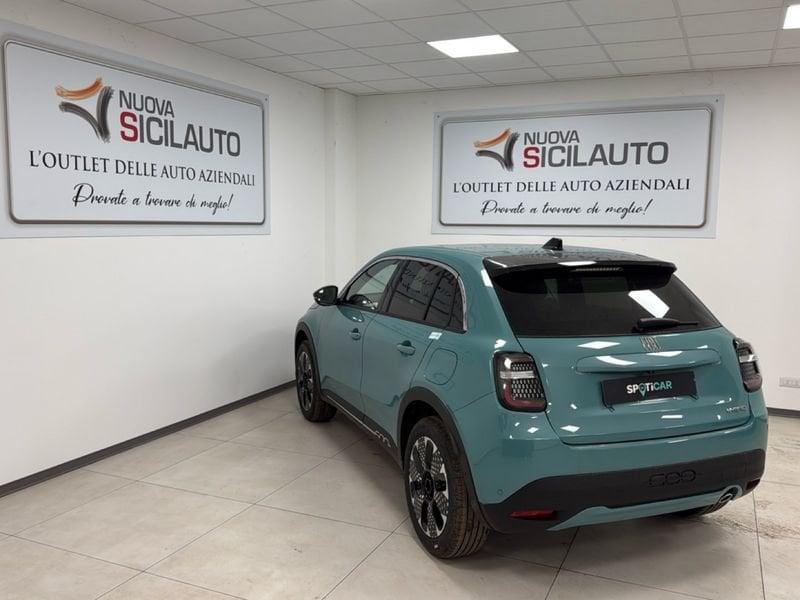 FIAT 600 600 Hybrid 110 CV DCT MHEV La Prima II