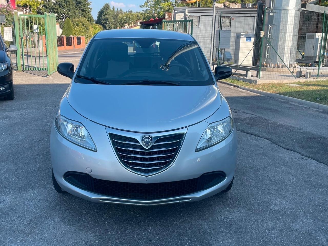 Lancia Ypsilon 1.2 69 CV 5 porte S&S Silver GARANTITA